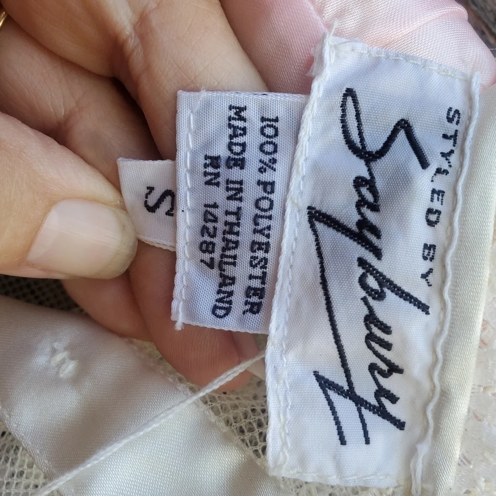 Vintage Saybury Nightgown/dress Small NWT Cottagecore